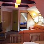 Am Oeringer Tor Apartment *