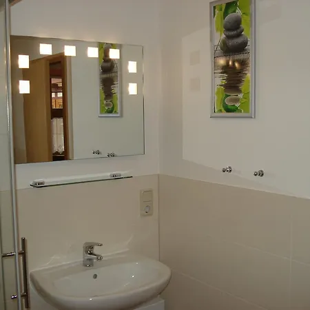 Am Oeringer Tor Apartment *